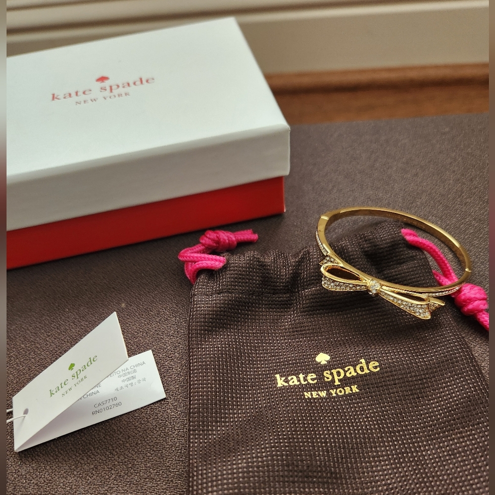 NWT Kate Spade Gold Bow Bracelet Love Notes Crystal